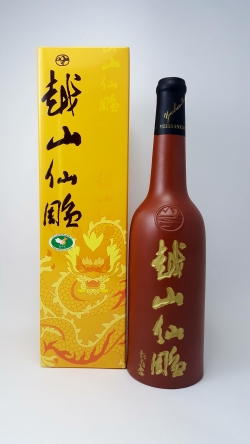 Yue Shan Xian Diao 25 Year 越山仙彫 15% 64CL